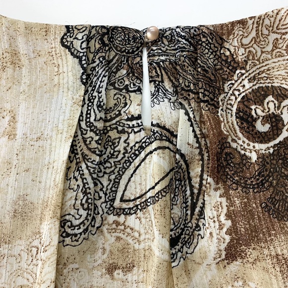 DB Established 1962 Bubble Hem Sheer Lined Blouse - Picture 6 of 10